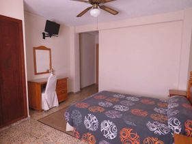Hotel Alain cuarto con ventilador